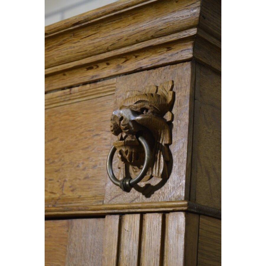 Antieke massief eiken kledingkast met laden en schappen-5