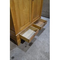 thumb-Antieke massief eiken kledingkast met laden en schappen-7