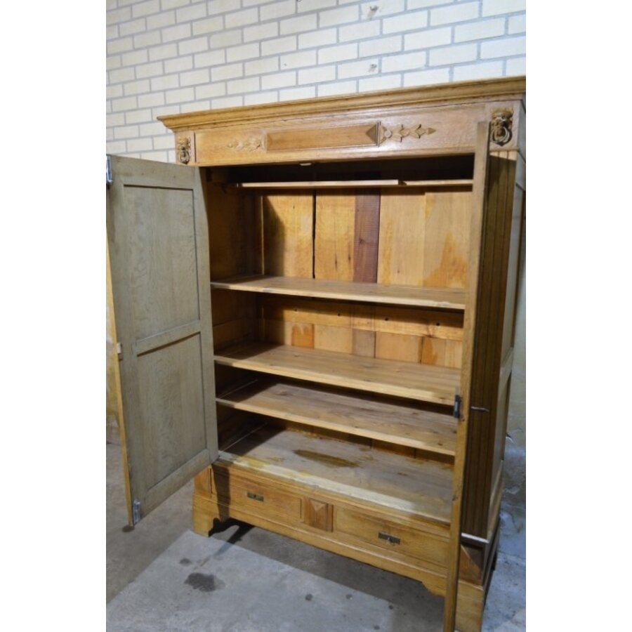 Antieke massief eiken kledingkast met laden en schappen-10