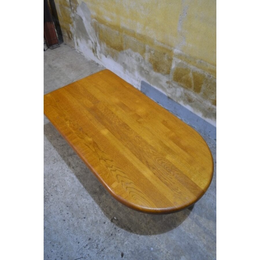 Massief eikenhouten salontafel met robuuste uitstraling-5