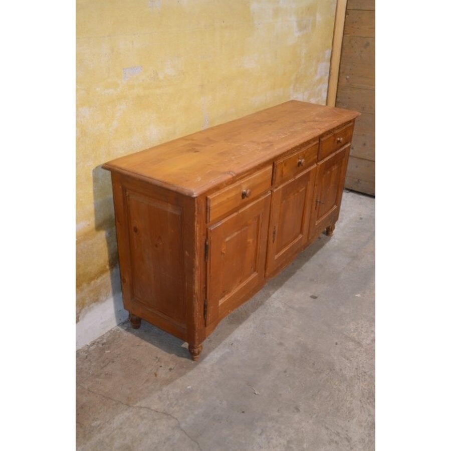 Massief grenen dressoir met laden en afsluitbare deuren-1