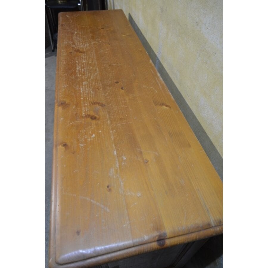 Massief grenen dressoir met laden en afsluitbare deuren-7