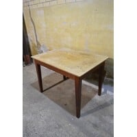 thumb-Eettafel met eiken onderstel en multiplex blad-4