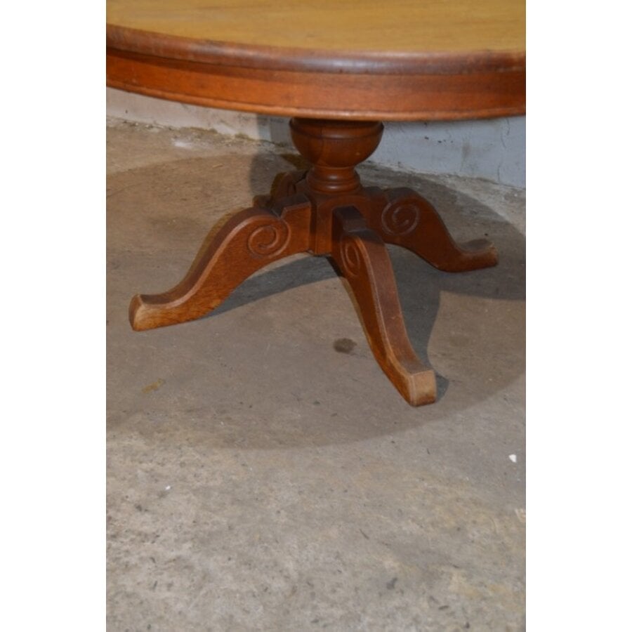 Ronde eiken salontafel met centraal voetstuk-5