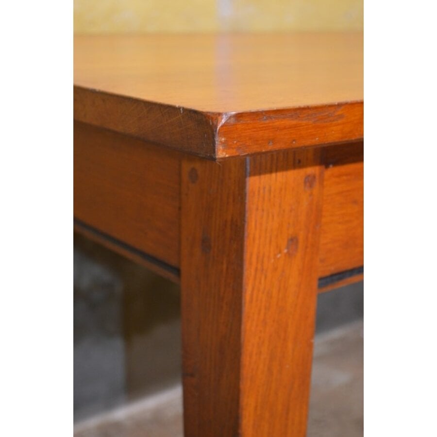 Massief eiken eettafel met 3 laden en metalen handgrepen-3