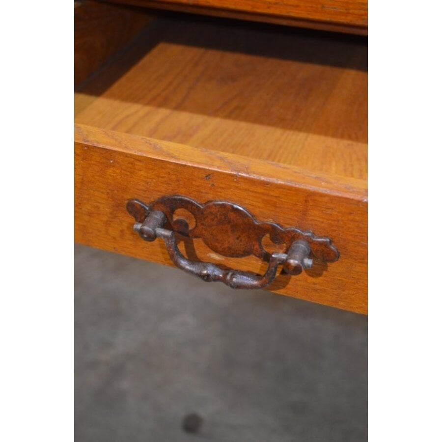 Massief eiken eettafel met 3 laden en metalen handgrepen-5