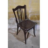 thumb-Vintage houten caféstoel met warme uitstraling-1