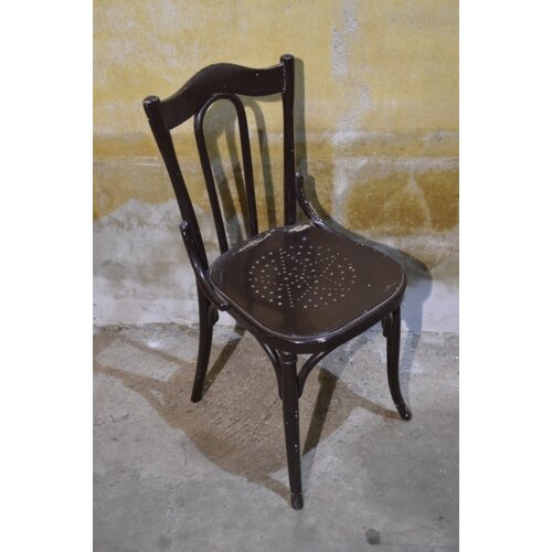 Ouderwets houten stoeltje 