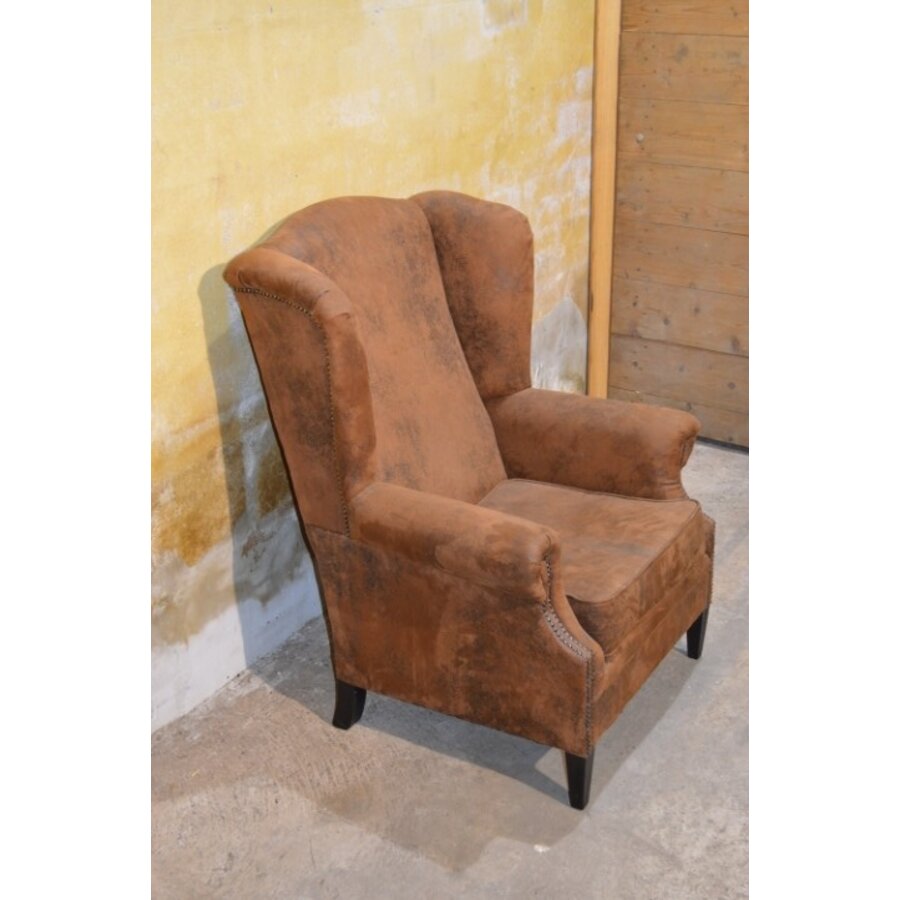 Vintage oorfauteuil van nubuckleer in goudbruine kleur-1