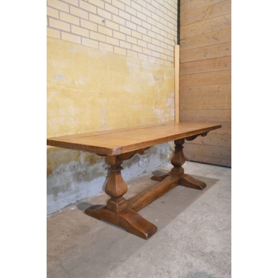 Antieke eiken lange kloostertafel met robuuste kolompoten-1