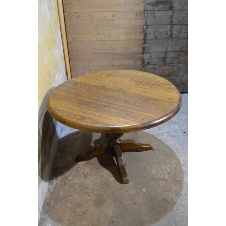 Ronde eettafel van massief eikenhout-2
