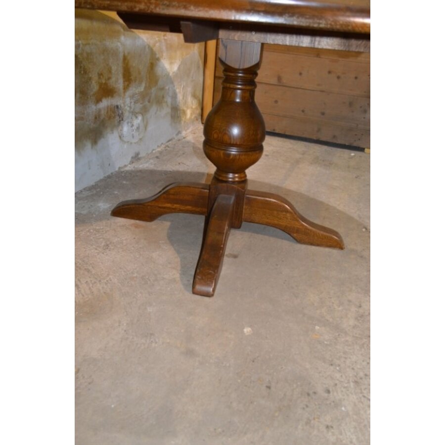 Ronde eettafel van massief eikenhout-3