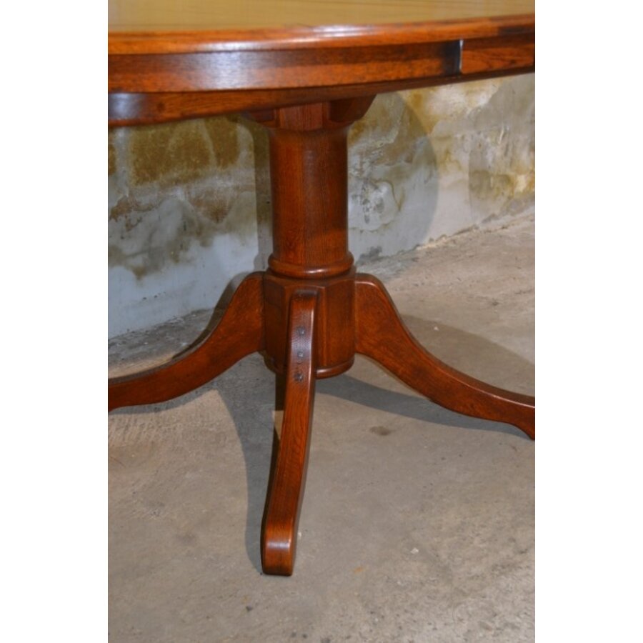 Massief eiken ovale uittrektafel in mahonie kleur-2