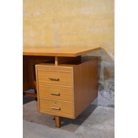 thumb-Retro bureau uit jaren 70 Tsjecho-Slowakije met 6 lades-4