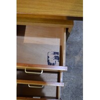 thumb-Retro bureau uit jaren 70 Tsjecho-Slowakije met 6 lades-6