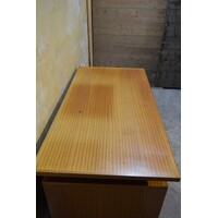 thumb-Retro bureau uit jaren 70 Tsjecho-Slowakije met 6 lades-7