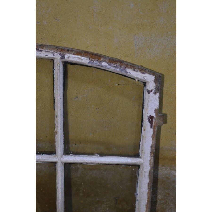 Gietijzer stalraam met kleine ruitjes en glas-2