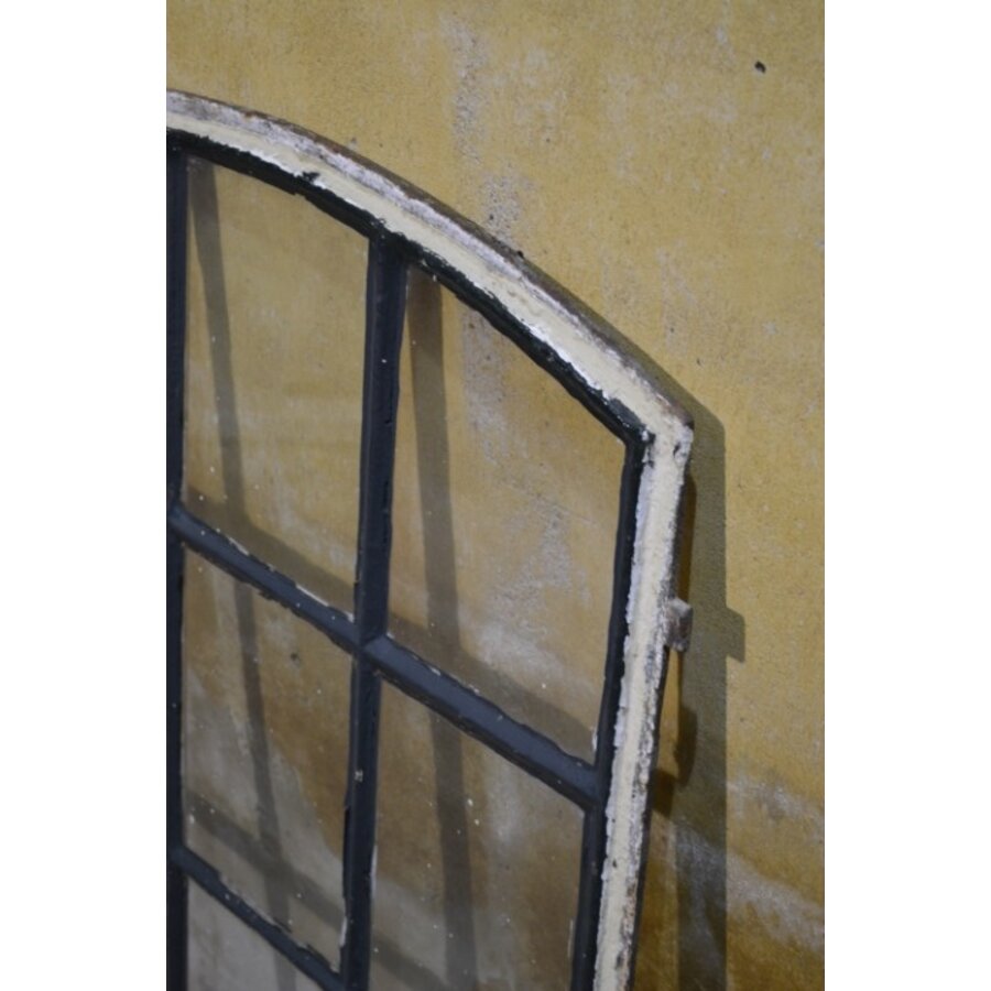 Gietijzer stalraam met kleine ruitjes en glas-5