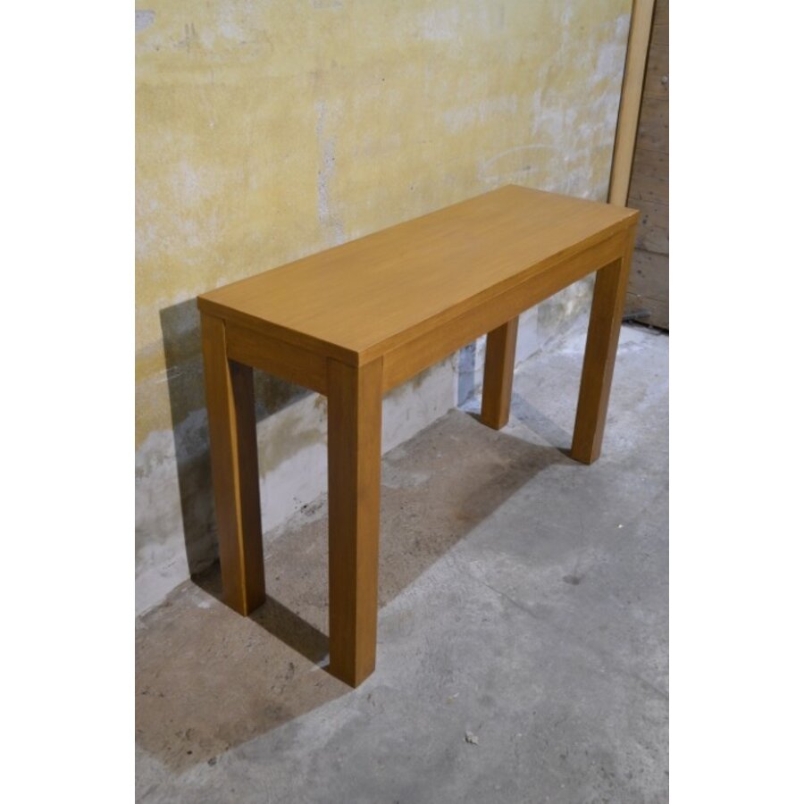 Sidetable van blank eikenhout met natuurlijke uitstraling-1