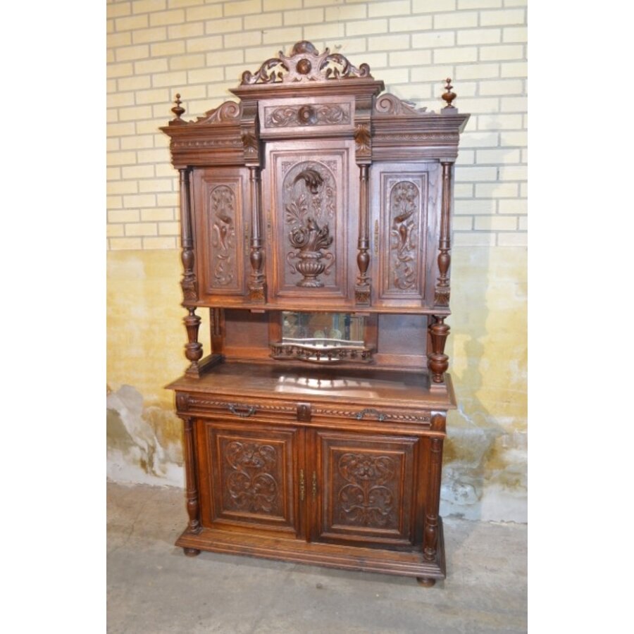 Authentieke Haagse kast driedelig met houtsnijwerk en laden-2