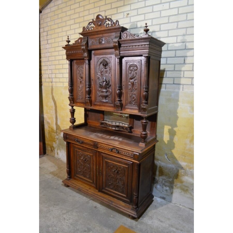 Authentieke Haagse kast driedelig met houtsnijwerk en laden-3