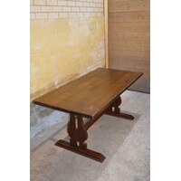 thumb-Donker eiken kloostertafel met uitgesneden liervormige poten-1