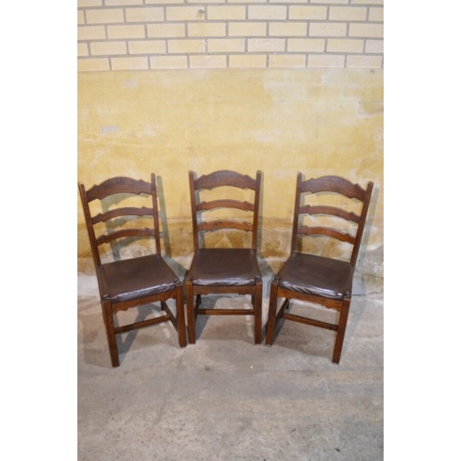 Set van 3 eiken stoelen met donker houten frame en leren zitting-2