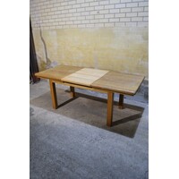 thumb-Massief eiken uittrektafel met middenplank en stevige poten-9