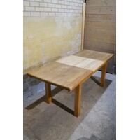 thumb-Massief eiken uittrektafel met middenplank en stevige poten-10