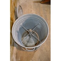 thumb-Oude zinken voersilo, tweedehands decoratief-5