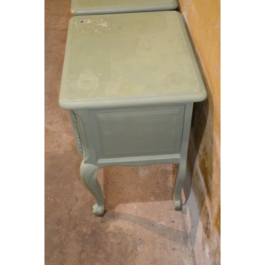 Engelse nachtkastjes links en rechts, brocante grijsgroen, tweedehands-6