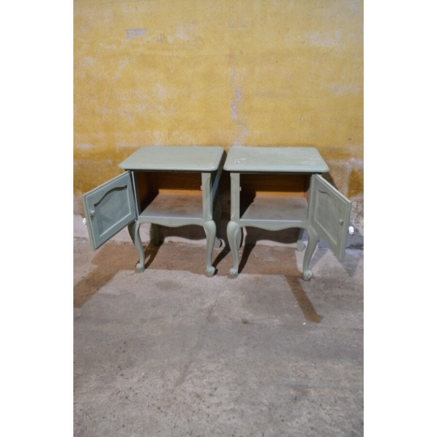 Engelse nachtkastjes links en rechts, brocante grijsgroen, tweedehands-7
