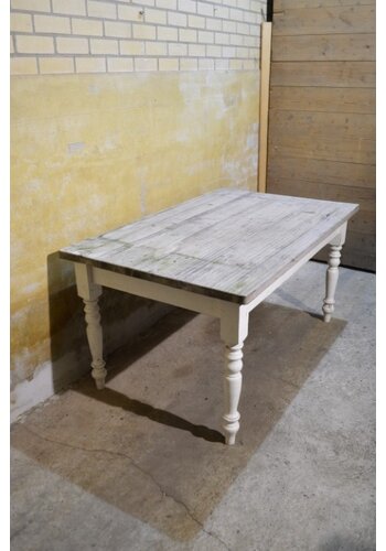 Grenen eettafel geleefd 