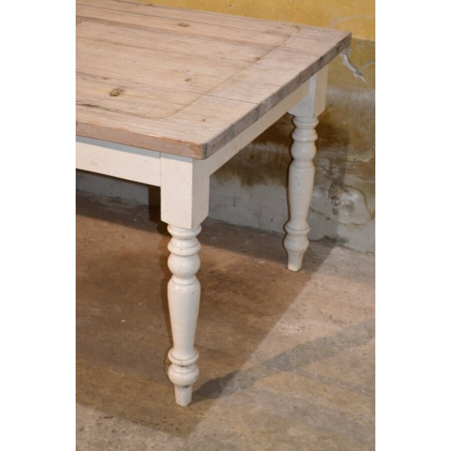 Landelijke grenen eettafel met gedraaide poten-7