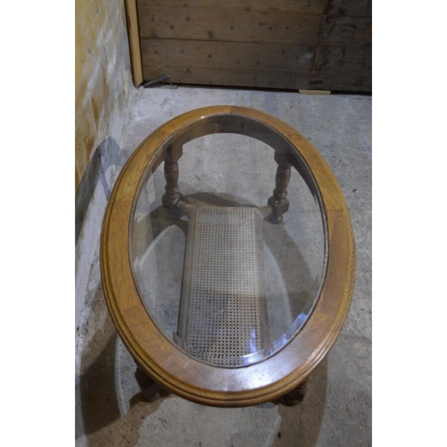 Ovale eiken salontafel met facet geslepen glasplaat en webbing-4