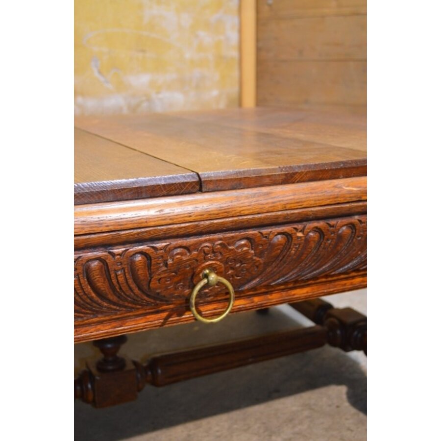 Antieke Franse eiken salontafel met leeuwenkoppen-10