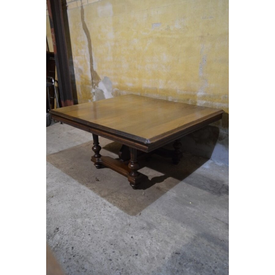 Franse eiken salontafel met decoratief houtsnijwerk-4