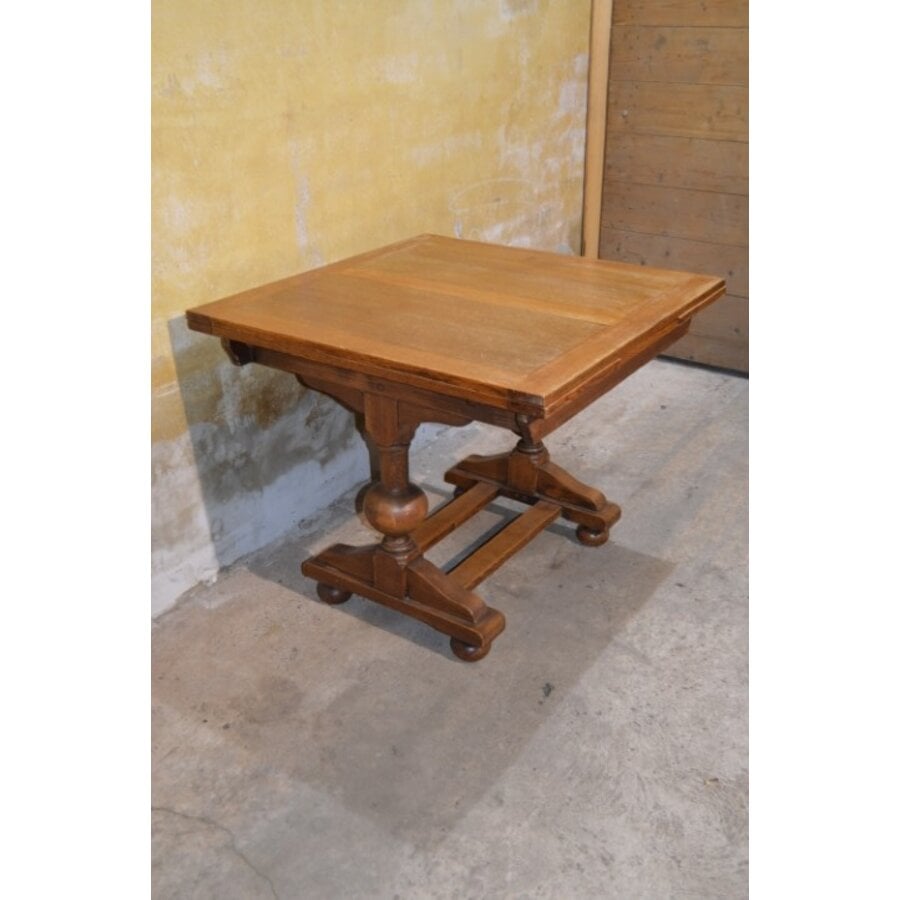Vierkante eiken eettafel uittrekbaar – Zeldzaam antiek model ca. 1939 met H-poot-1