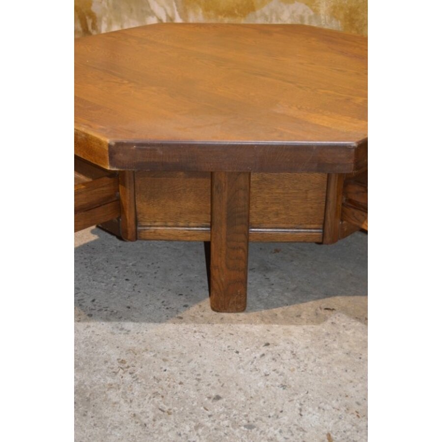 Achtzijdige eiken salontafel – Massief met 4 laden en vintage uitstraling-6