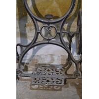 thumb-Pfaff gietijzeren onderstel – Vintage naaimachine basis voor tafel of decoratie-5