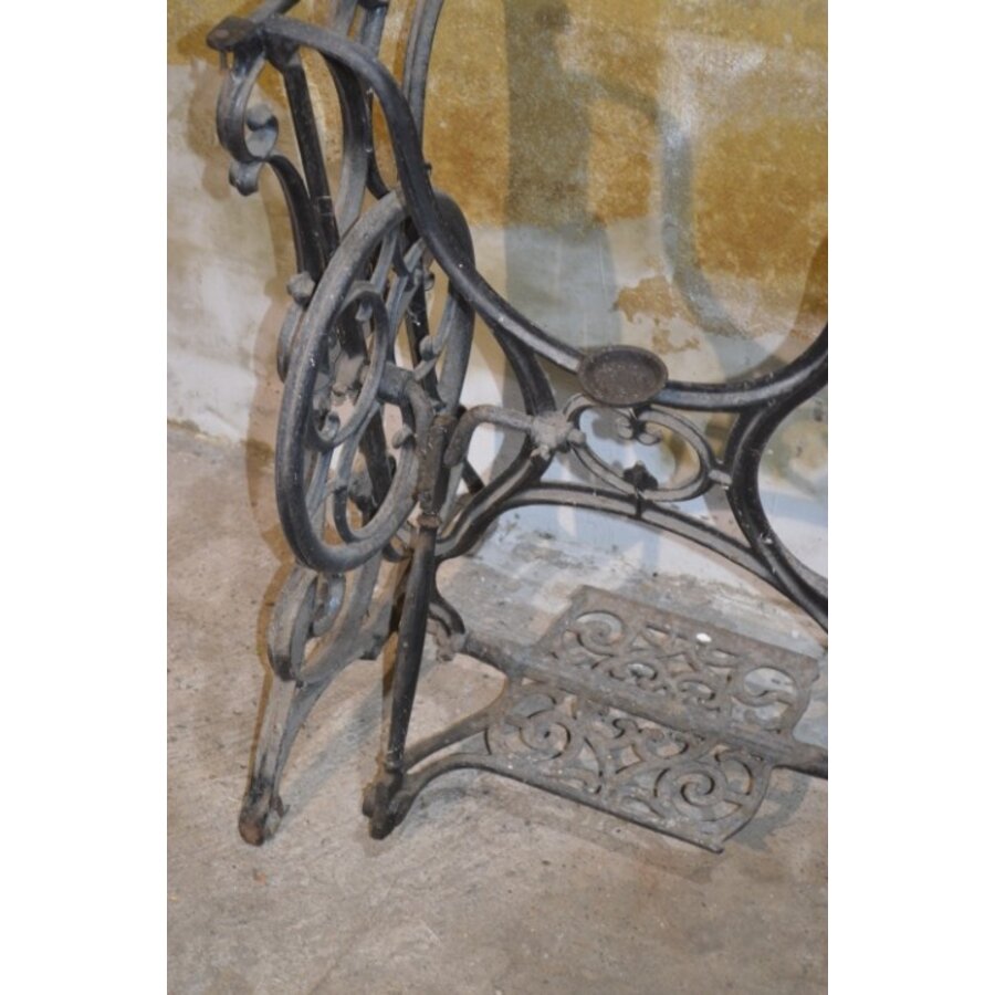 Pfaff gietijzeren onderstel – Vintage naaimachine basis voor tafel of decoratie-8