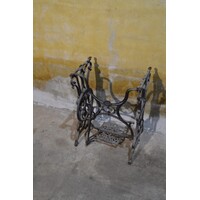 thumb-Pfaff gietijzeren onderstel – Vintage naaimachine basis voor tafel of decoratie-9