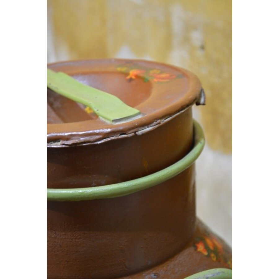 Vintage metalen melkbus geschilderd met bloemmotieven-4