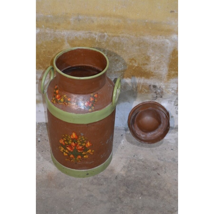 Vintage metalen melkbus geschilderd met bloemmotieven-5