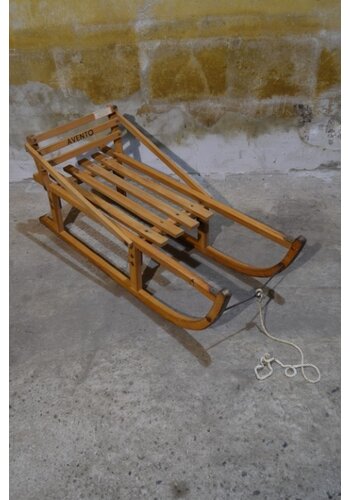 Avento houten slee met rugleuning 