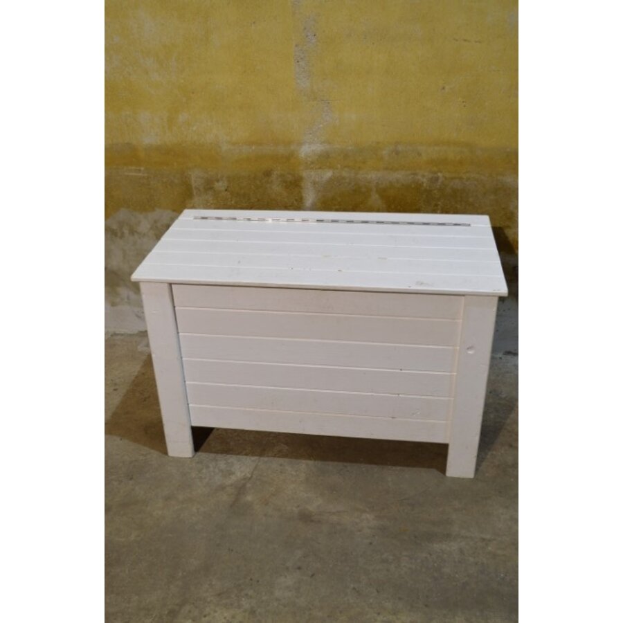 Vurenhouten klepkist – Opbergkist voor kussens of speelgoed-2