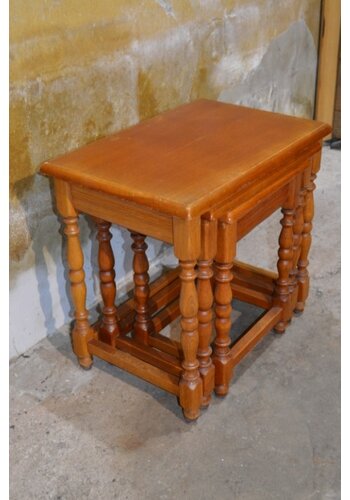 Eiken nest bijzettafeltjes set 