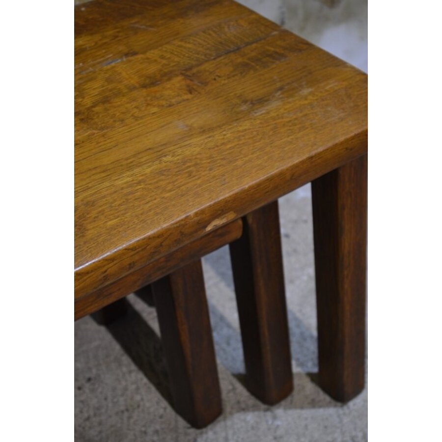 Set massief eiken bijzettafeltjes – Vintage nesttafels met gebruikssporen-2