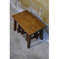 thumb-Set massief eiken bijzettafeltjes – Vintage nesttafels met gebruikssporen-3