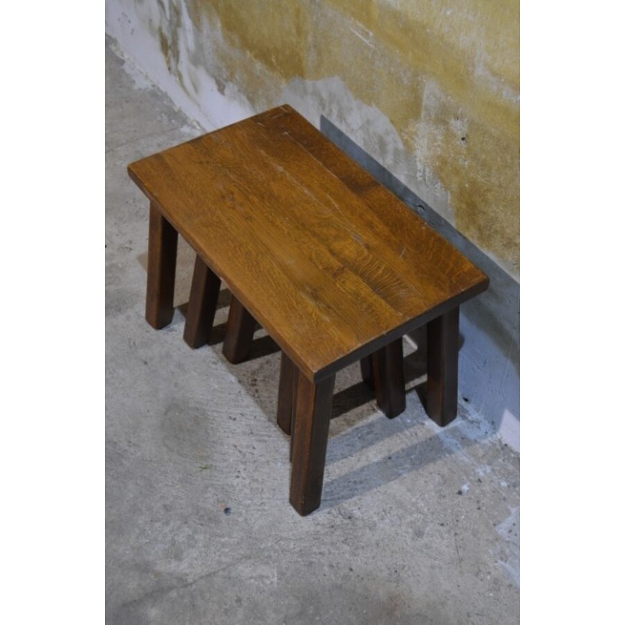 Set massief eiken bijzettafeltjes – Vintage nesttafels met gebruikssporen-3